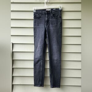 Everlane women's high rise  jeans